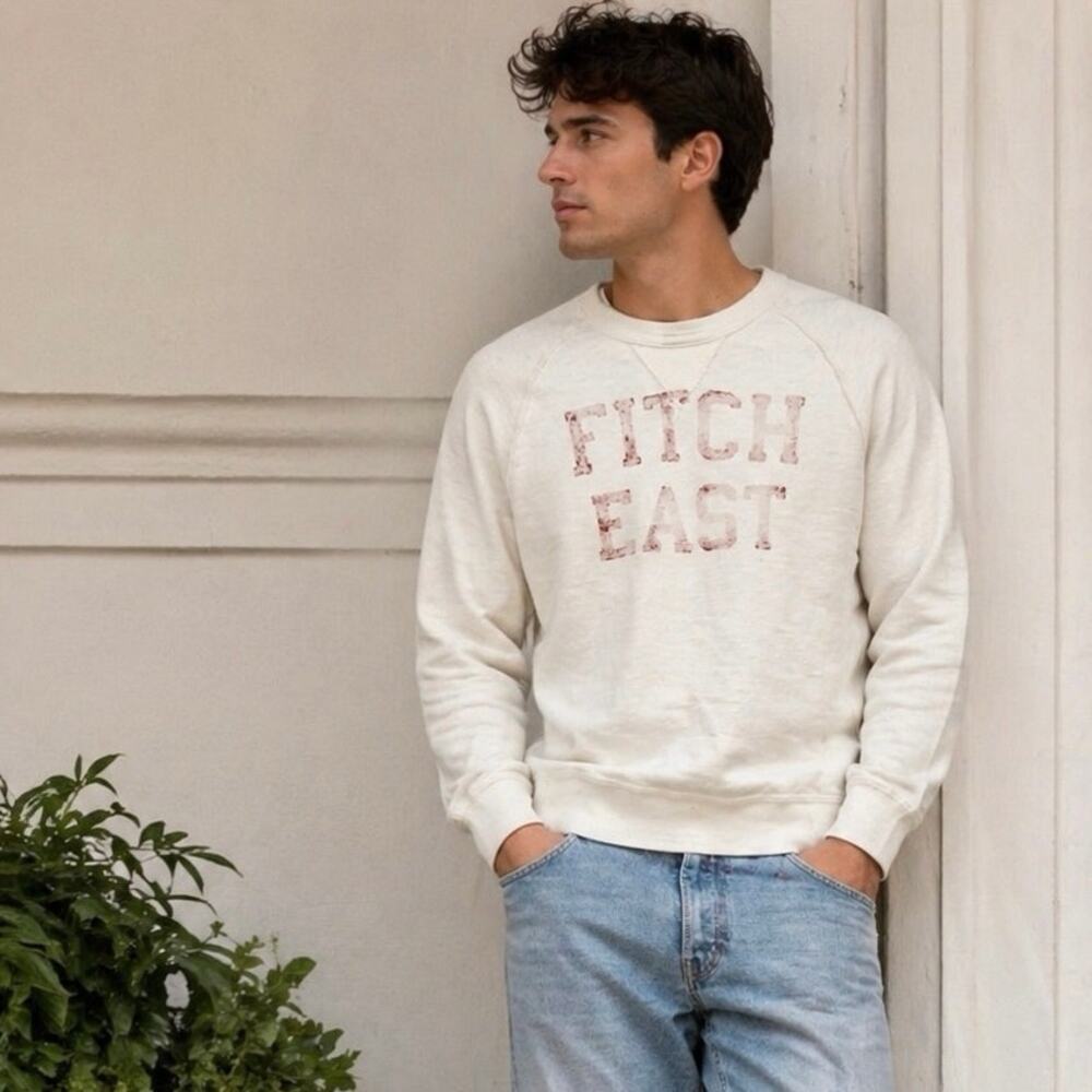 Abercrombie & Fitch Graphic Sweatshirt Sz L Cream With Red “Fitch East” Y2K